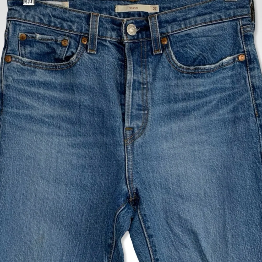 Levi’s Premium Women’s Wedgie Fit Straight Leg Jeans – Medium Wash – Size 27 - Picture 4 of 7